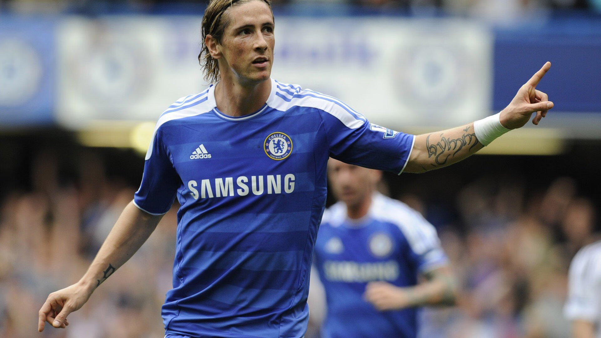 乐鱼体育在线-英超VAR判罚中语义理解辅助技术的应用与局限，足球var裁判有几个